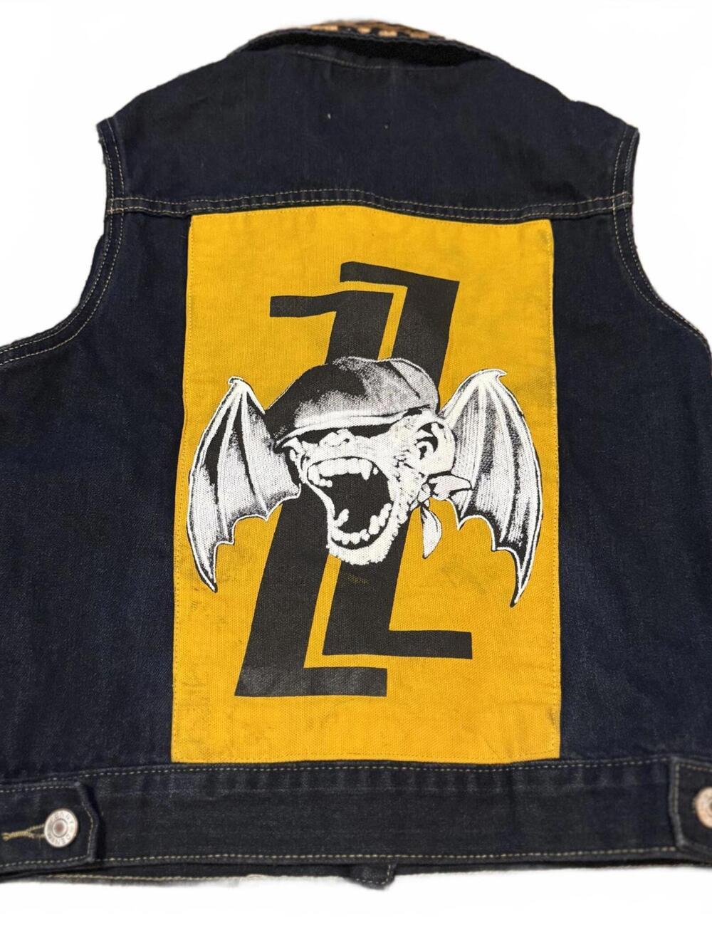 Penny Denim Dark Wash Jean Vest Leopard Collar Graphic Back Woman's Medium